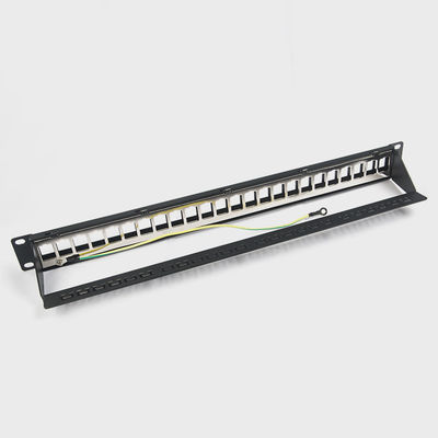 RJ45 επιτροπή μπαλωμάτων δικτύων 24 βάση λιμένων 1U C5/C5E C6 με το φραγμό Mangement